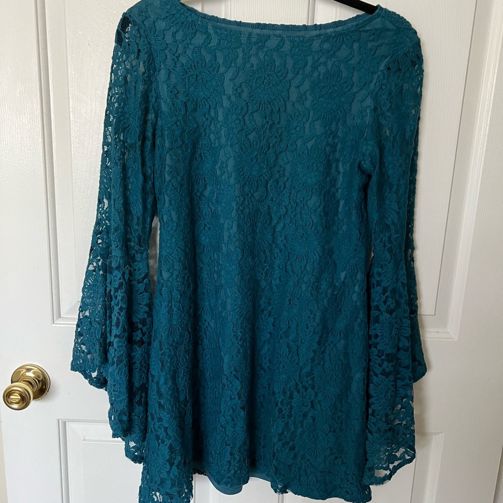 Women’s dress by Basically me. Size small. Lace